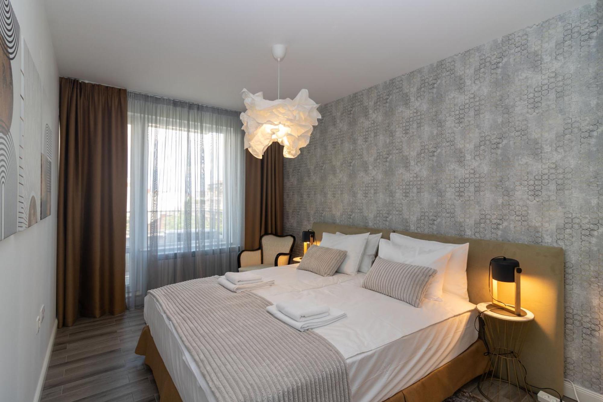 Contemporary Charm In Old Sofia Apartment Exterior photo
